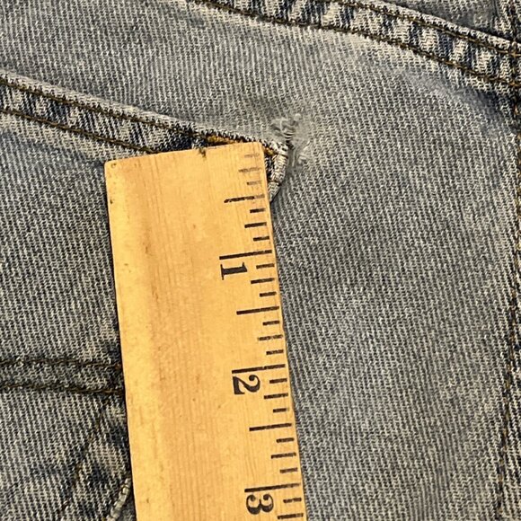 Carhartt Destroyed Denim Jean Shorts Size 32x10 Blue B354 LCW Dad Jorts Grunge - Picture 13 of 13